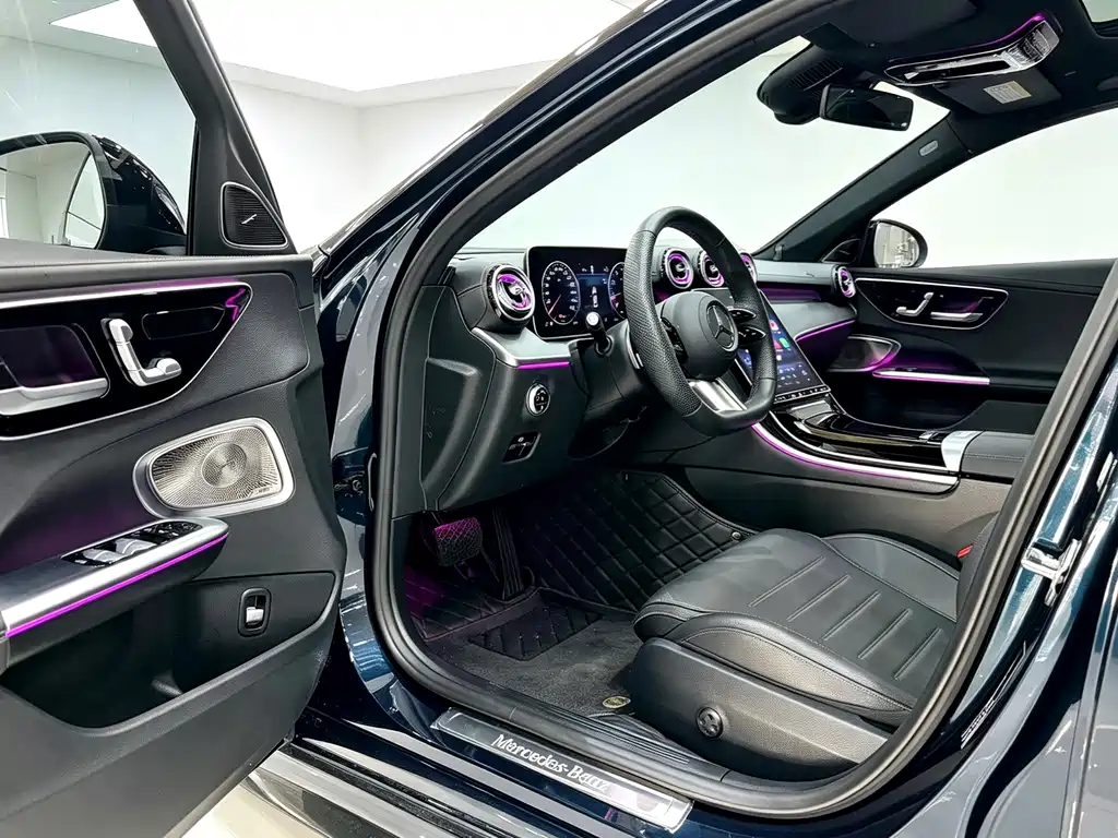 Mercedes-Benz C-Class — миниатюра 4