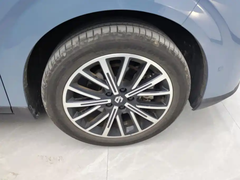 Leapmotor Leapmotor B10 — миниатюра 6