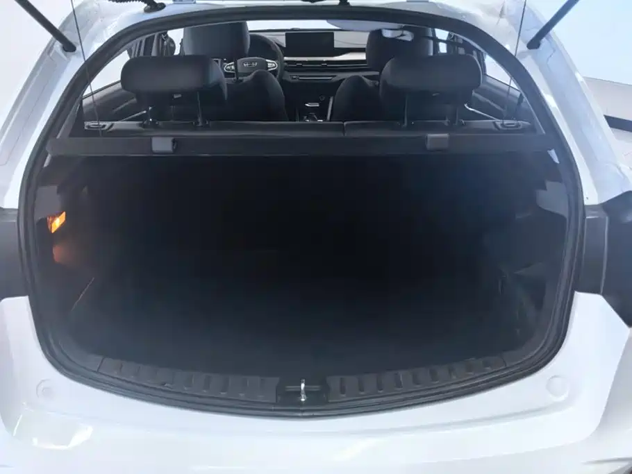 Geely Vision X3 — миниатюра 4