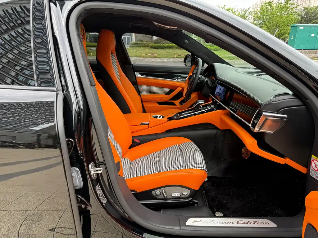 Porsche Panamera 2013 Panamera Platinum Edition 3.6L