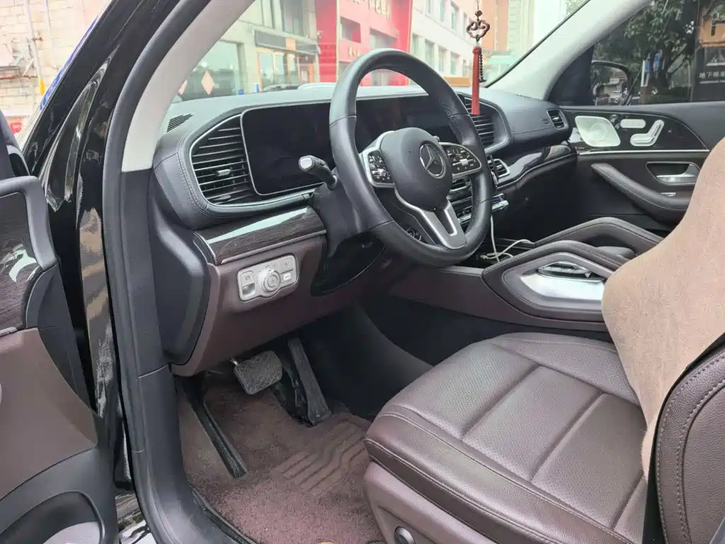 Mercedes-Benz GLE (Import) — миниатюра 5