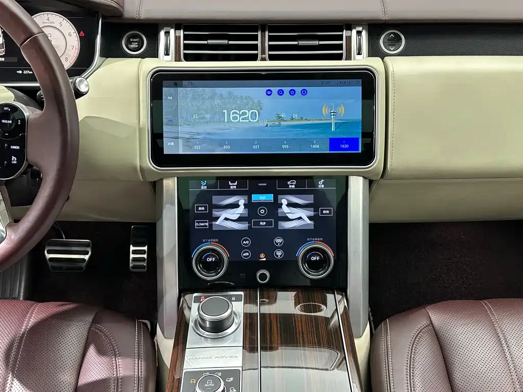 Land Rover Range Rover — миниатюра 37