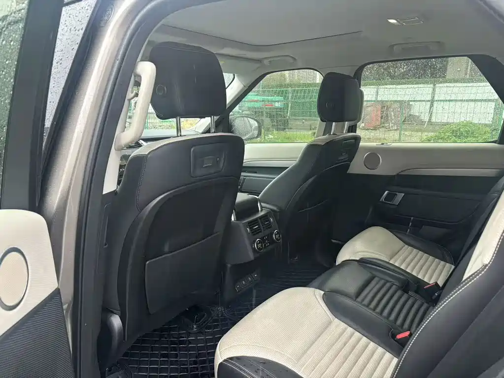 Land Rover Discovery — миниатюра 7