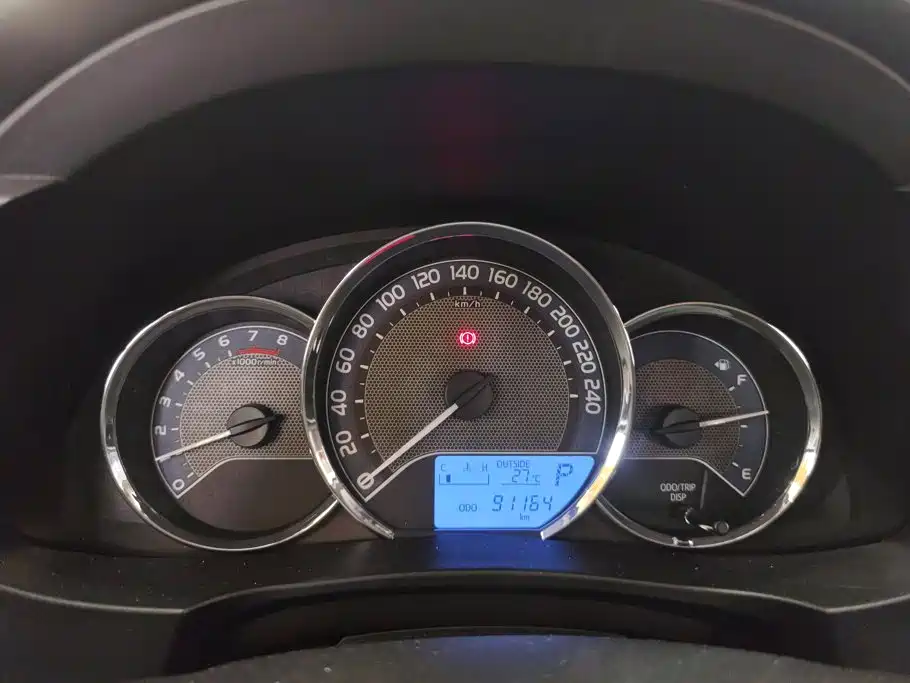 Toyota Corolla — миниатюра 14