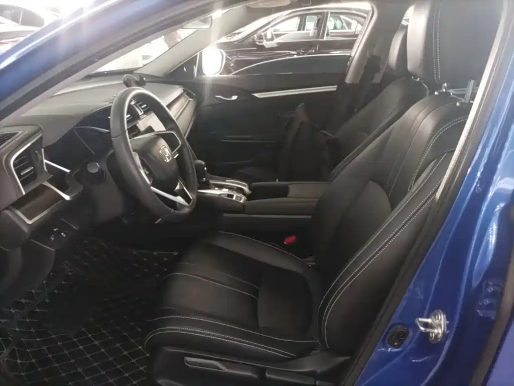 Honda Civic — миниатюра 15