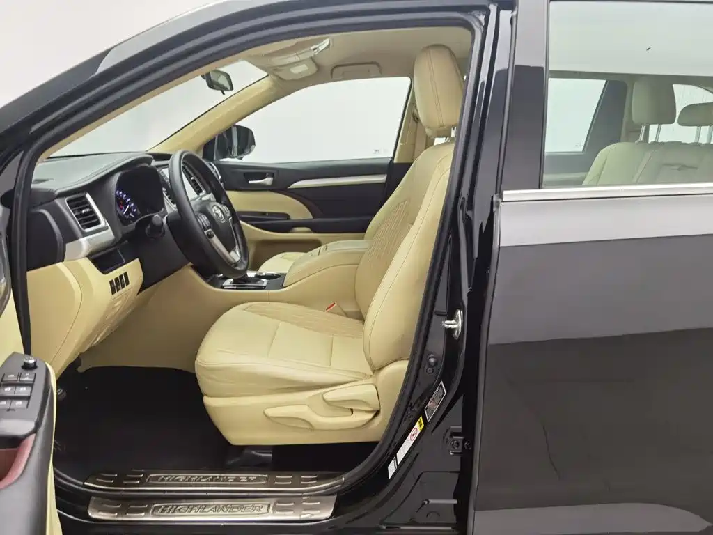 Toyota Highlander — миниатюра 10