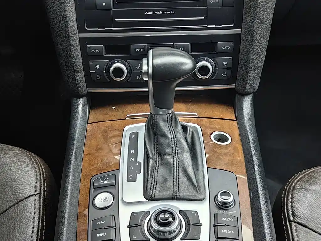 Audi Q7 — миниатюра 13