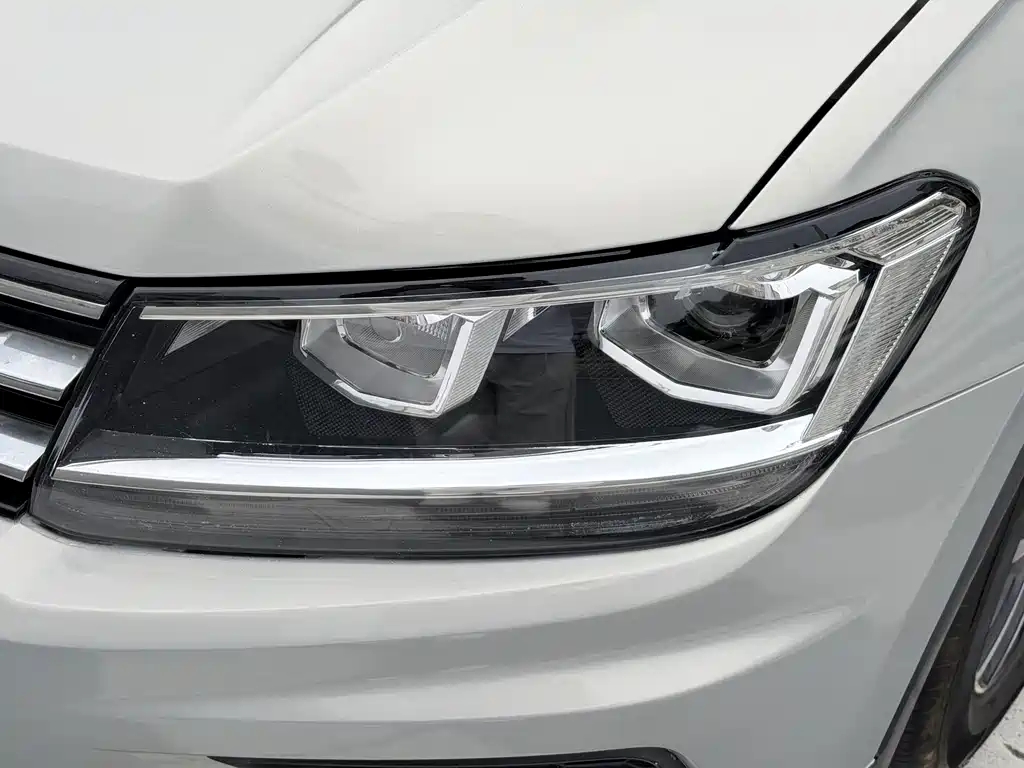 Volkswagen Tiguan L — миниатюра 13