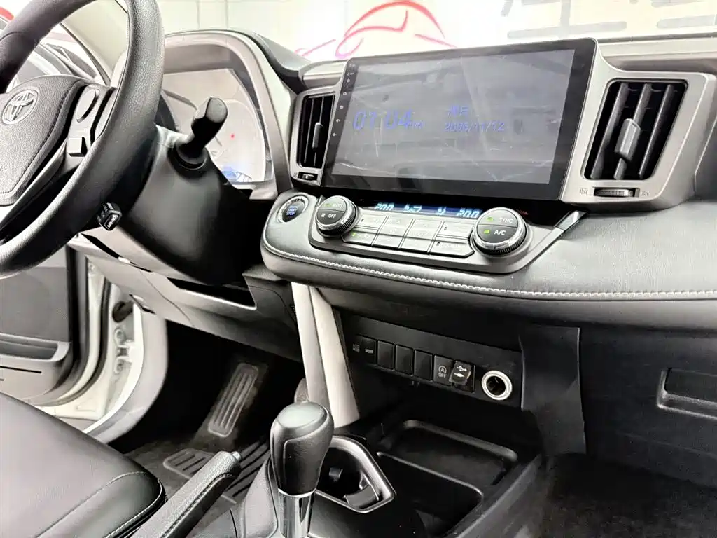 Toyota RAV4 — фотографии объявления, Фото 18