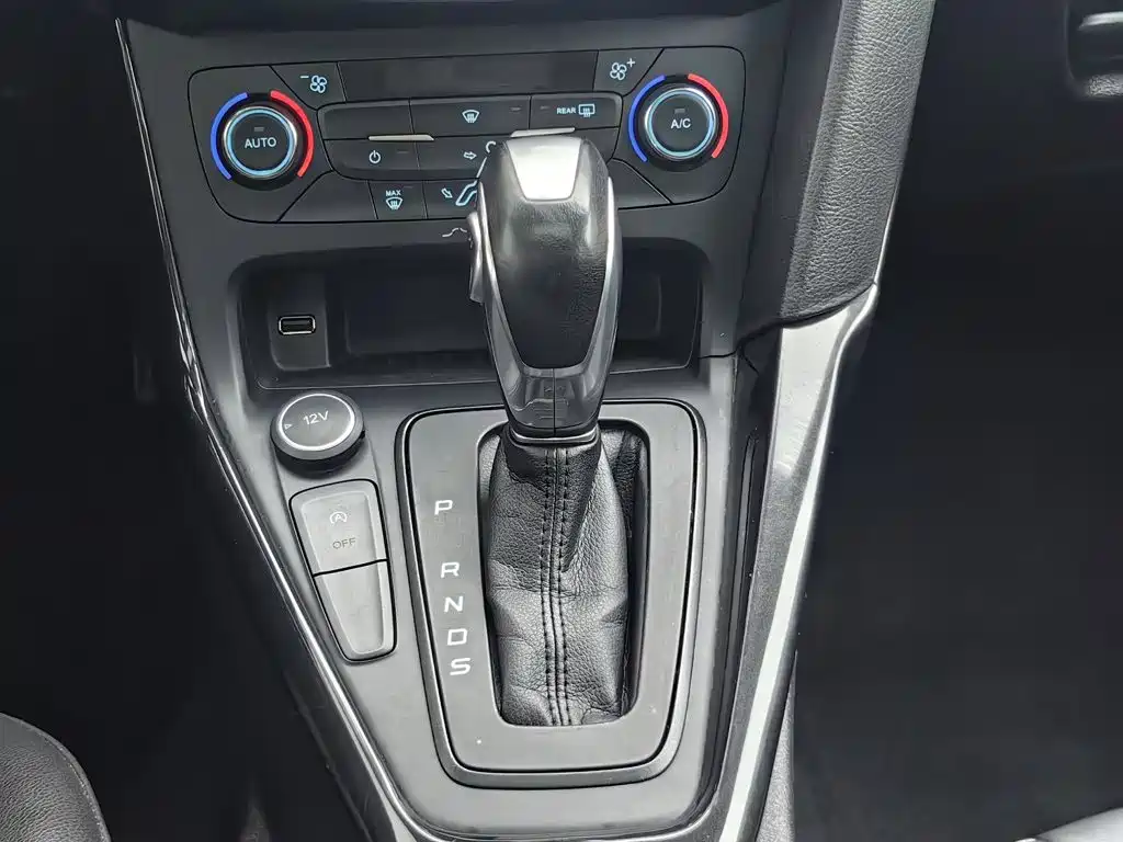 Ford Focus — миниатюра 13