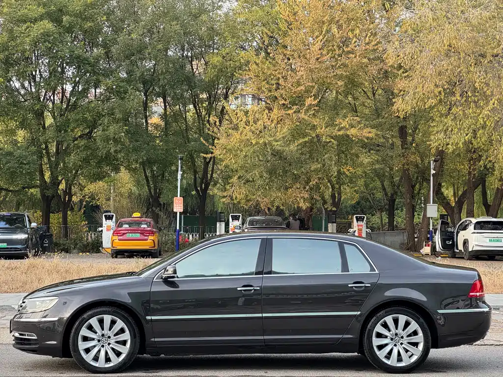 Volkswagen Phaeton — миниатюра 4