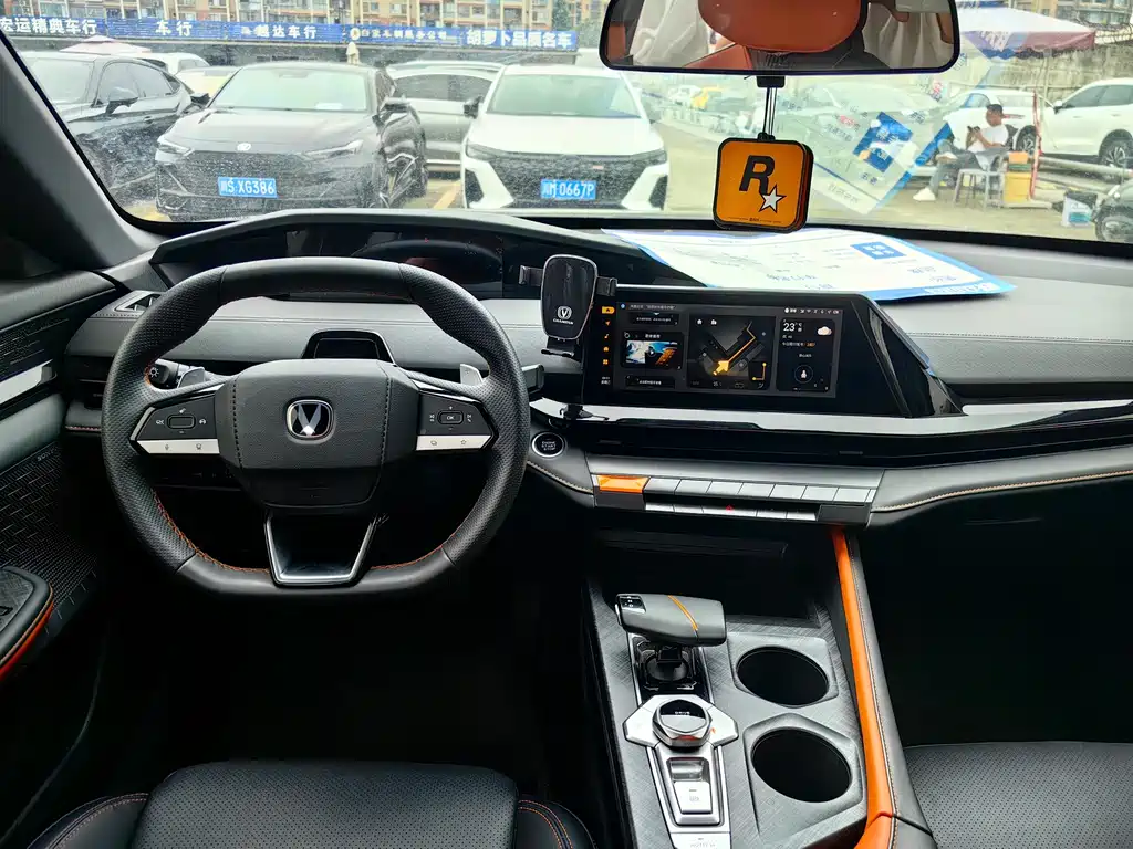 Changan UNI-V — миниатюра 6