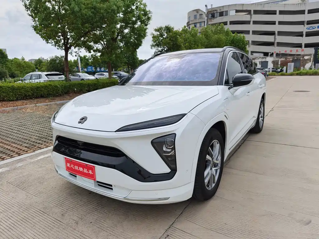 NIO ES6