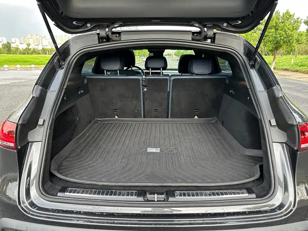 Mercedes-Benz EQC — миниатюра 22