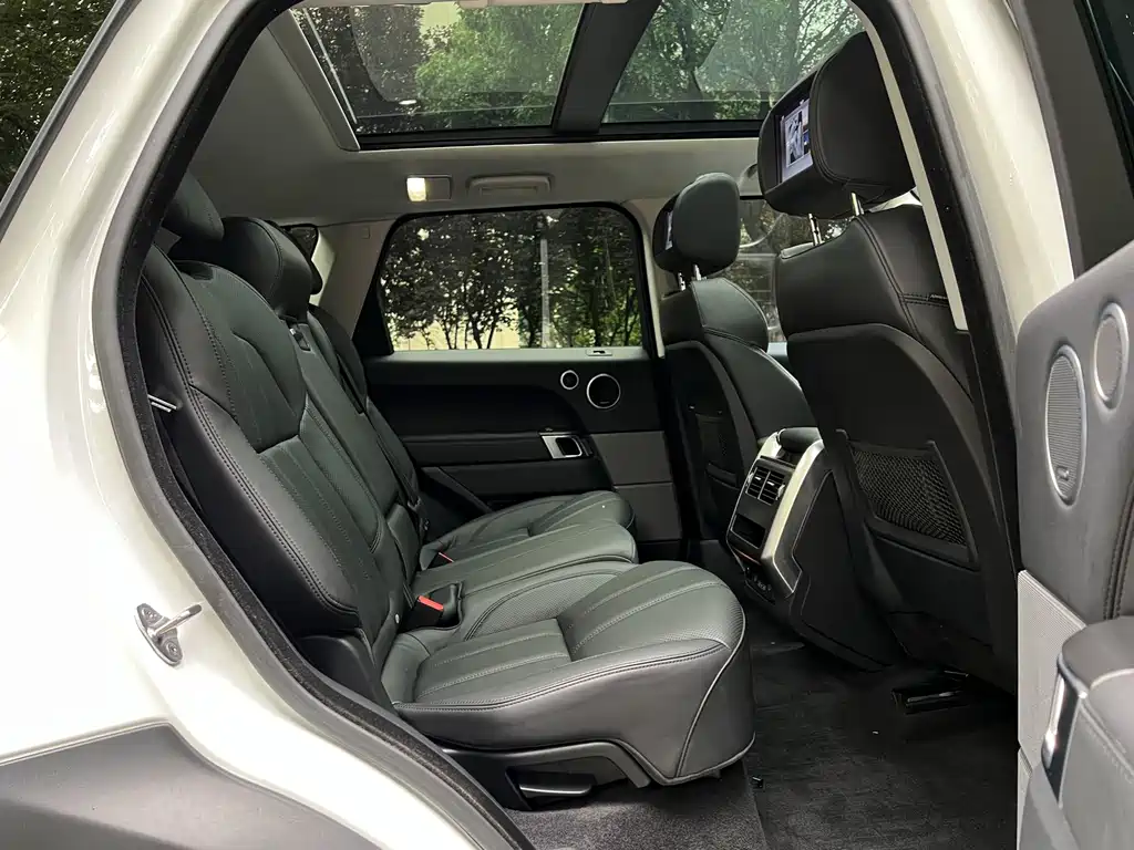 Land Rover Sport — миниатюра 9