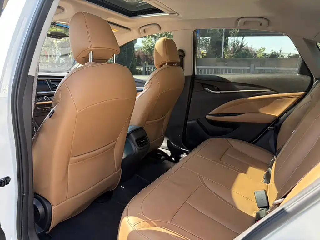Buick Excelle — миниатюра 11