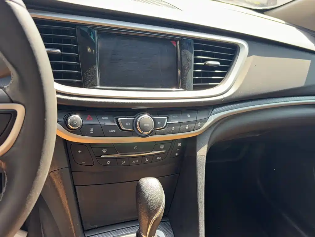 Buick Excelle — миниатюра 2