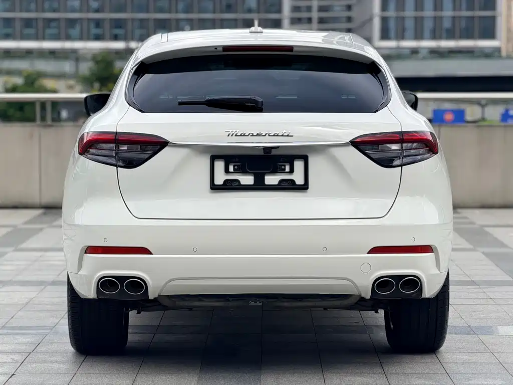 Maserati Levante — миниатюра 6