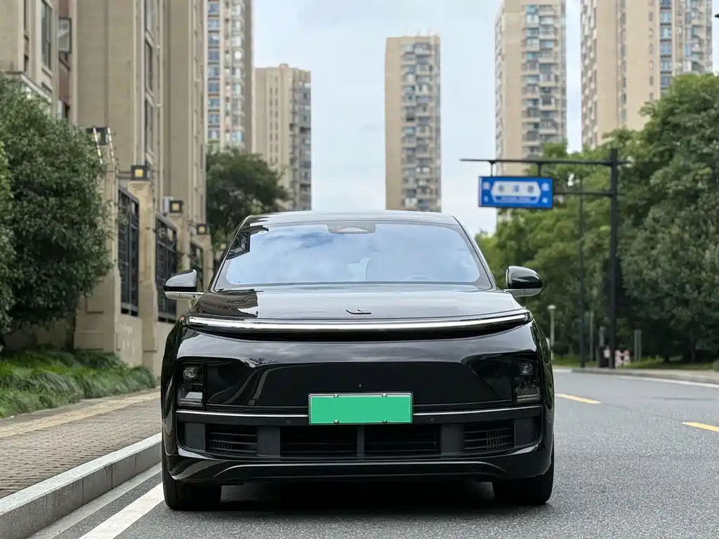 Li Auto Li L8 — миниатюра 2
