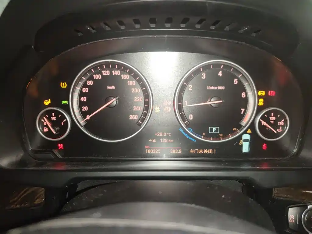 BMW X5 (Import) — миниатюра 7
