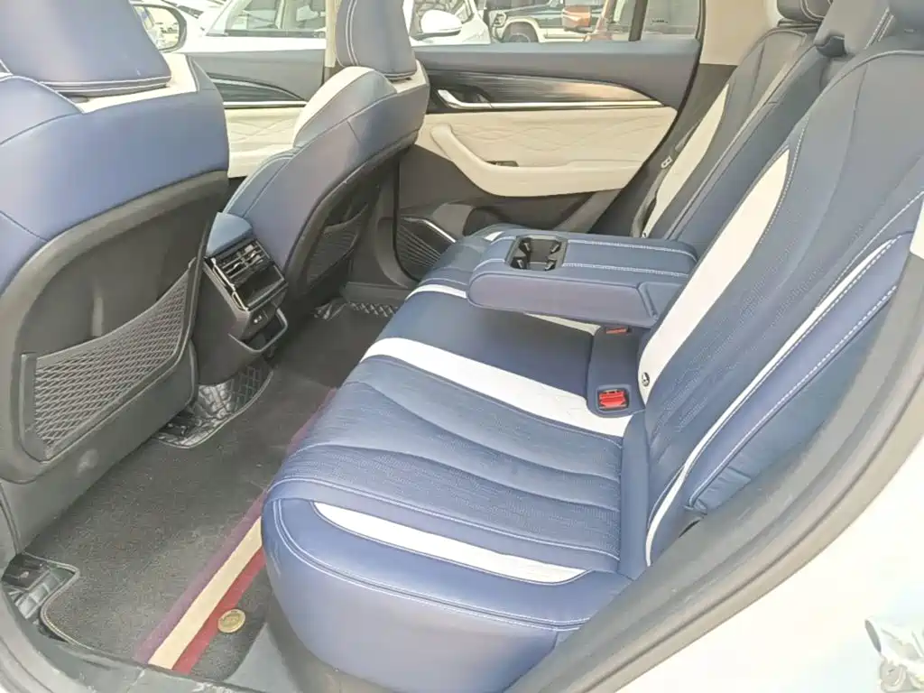 Geely Xingyue L — миниатюра 17