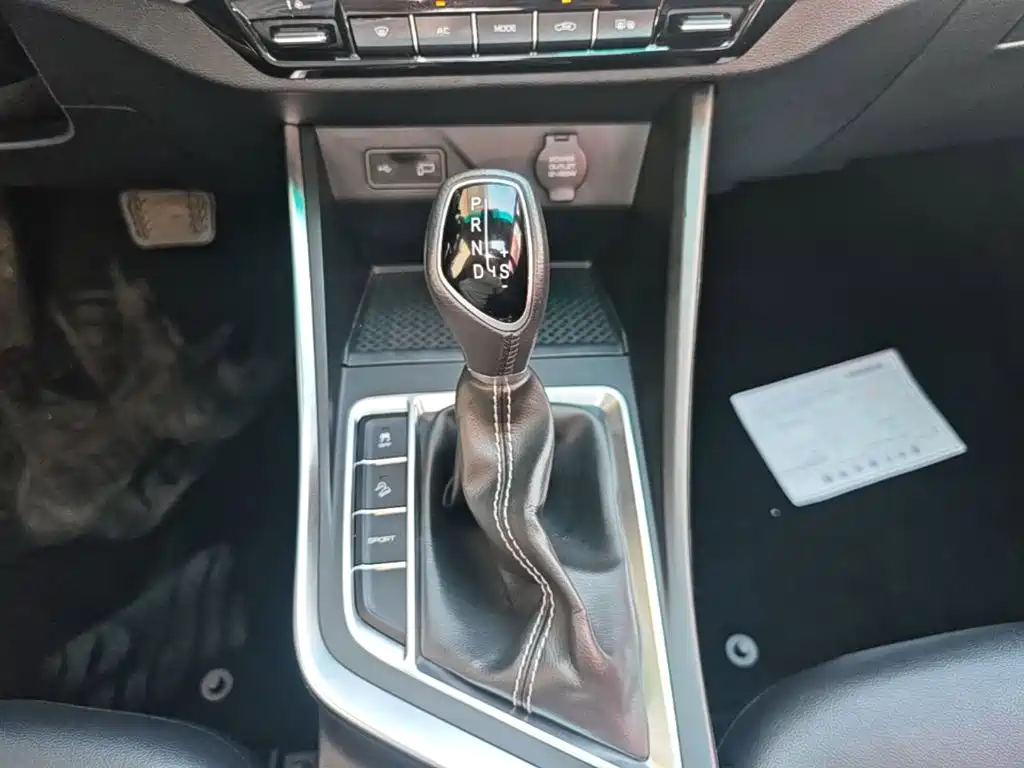 Geely Vision X3 — миниатюра 14
