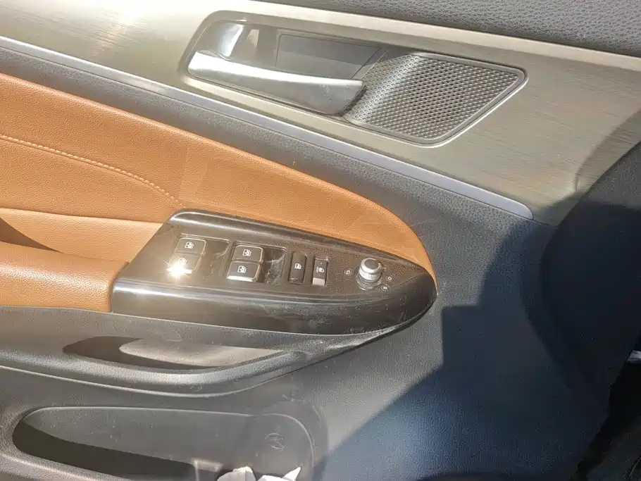 Changan CS95 — миниатюра 7