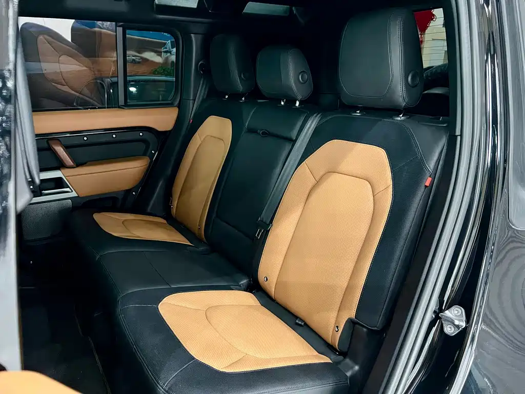 Land Rover Defender — миниатюра 11