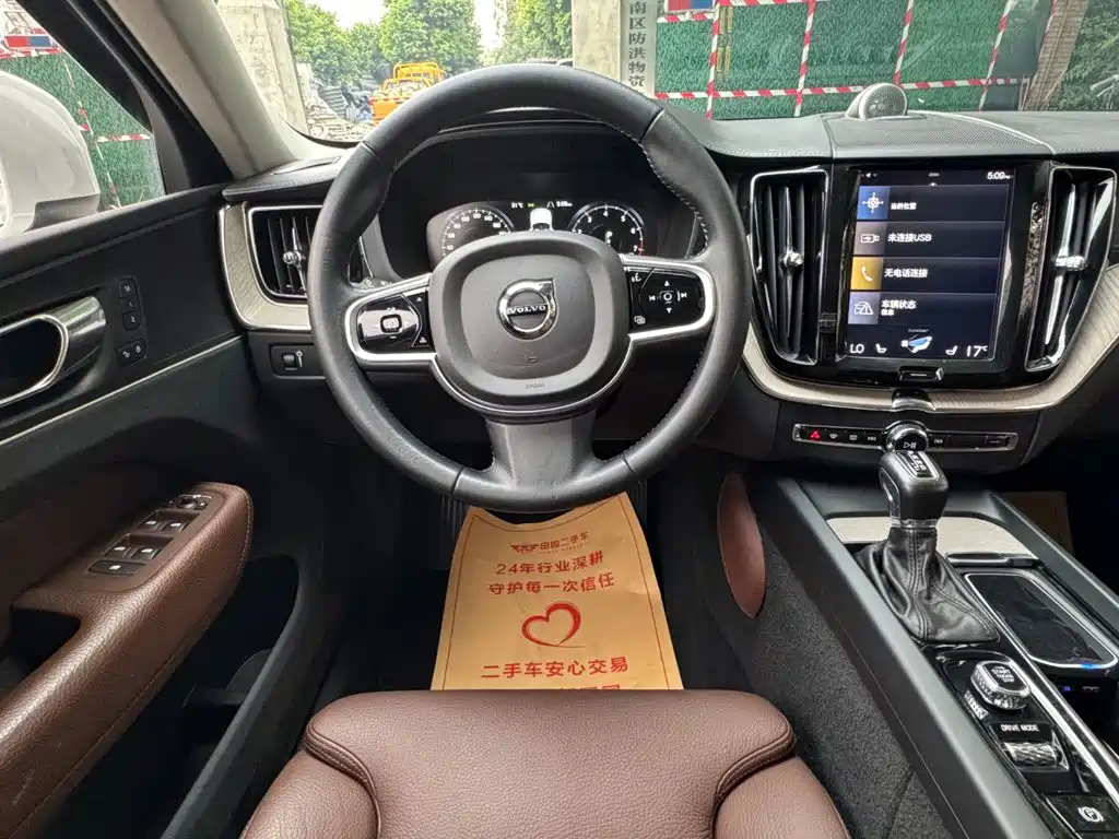 Volvo XC60 — миниатюра 14