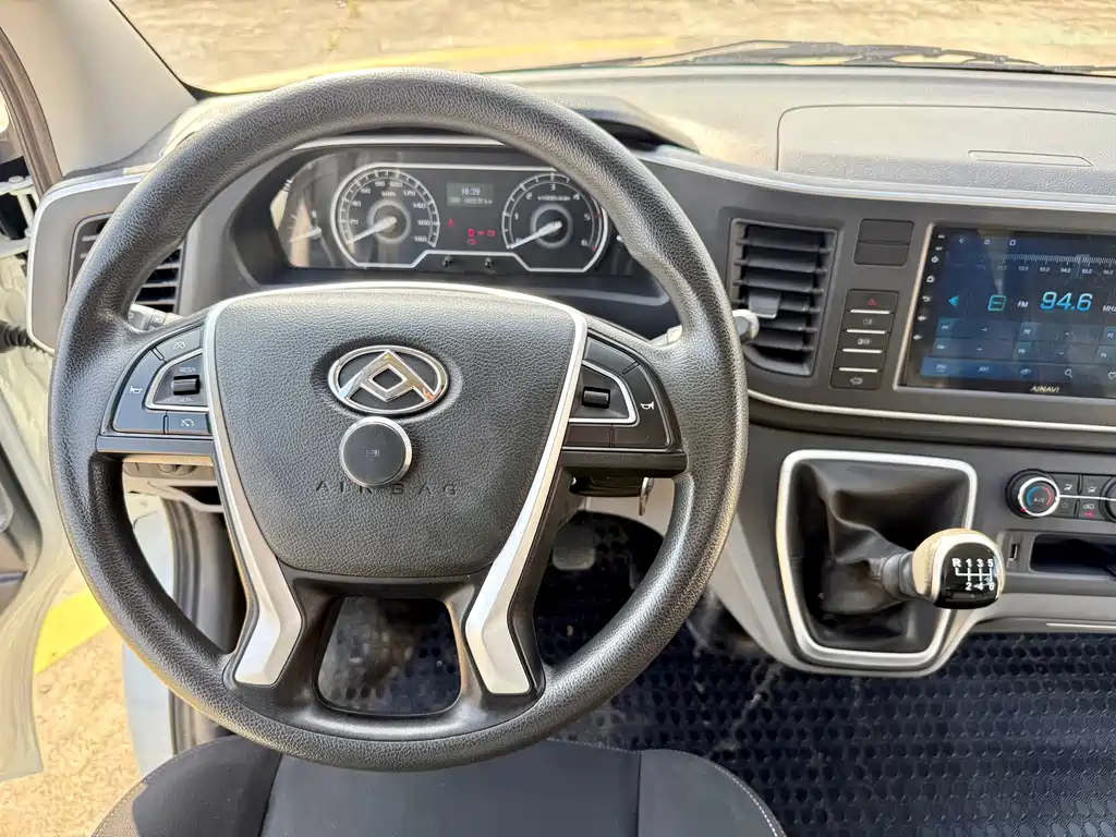 SAIC MAXUS XINTU V80