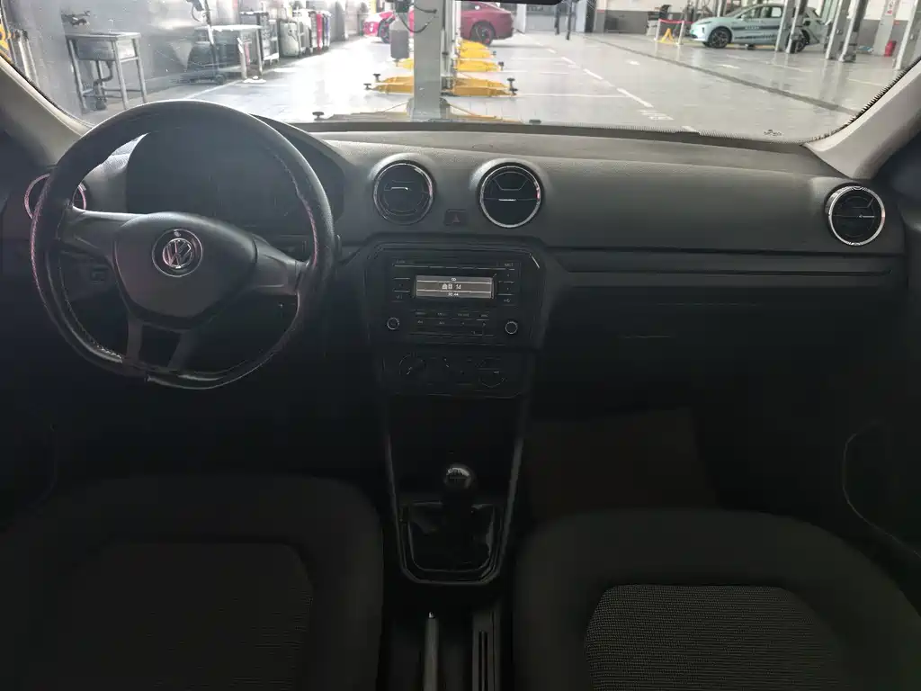 Volkswagen Jetta — миниатюра 11