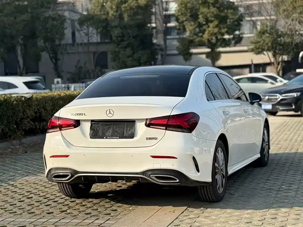 MERCEDES-BENZ A CLASS