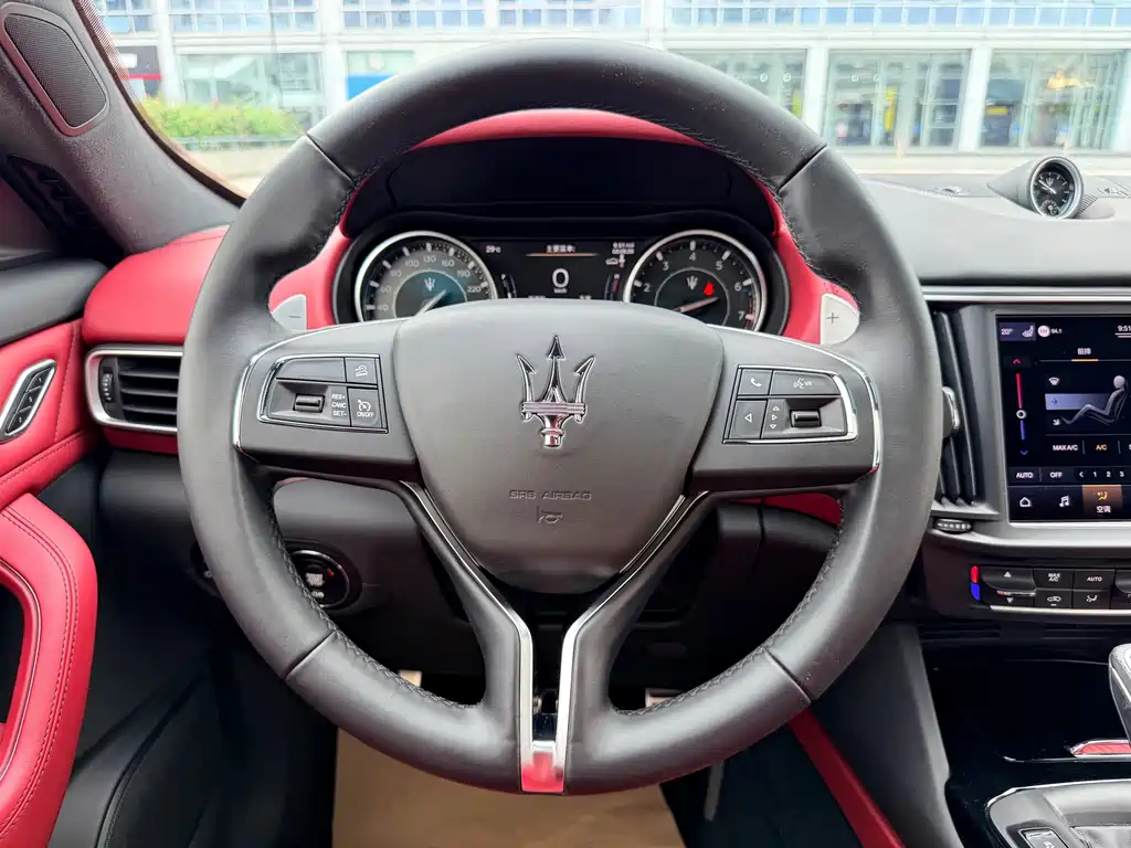 Maserati Levante — миниатюра 18