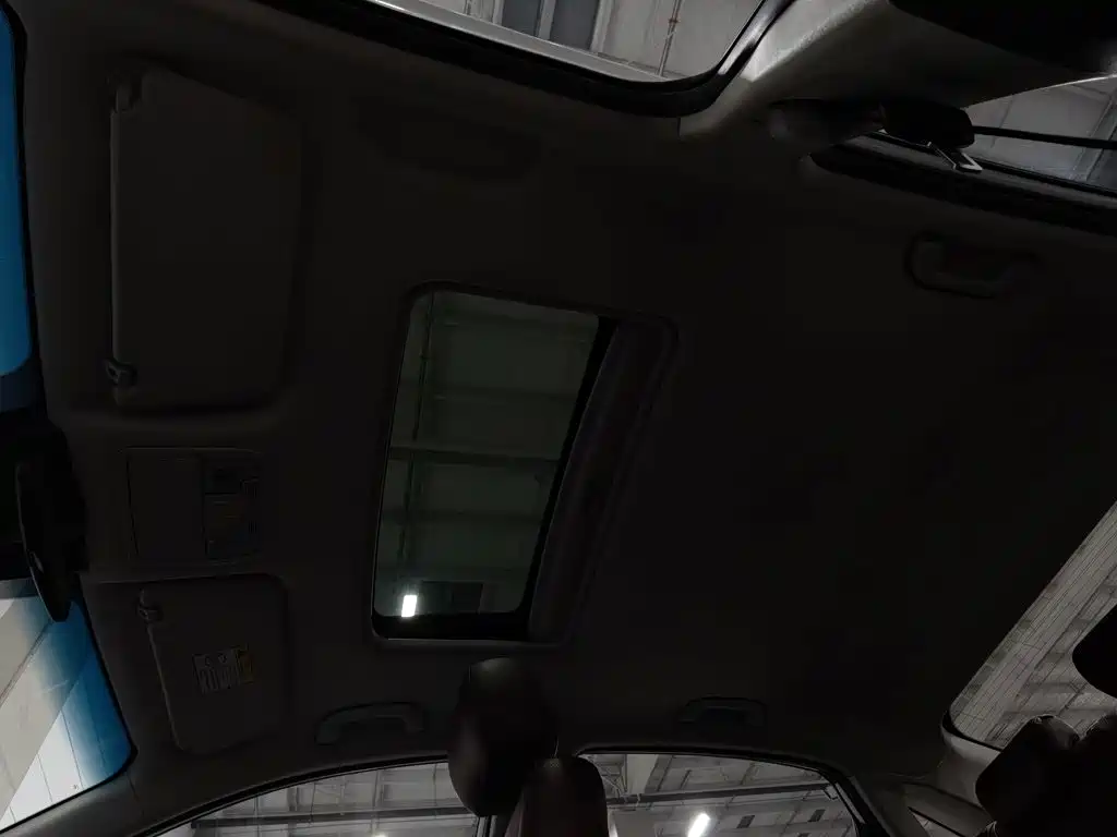 BAIC EU5 — миниатюра 14