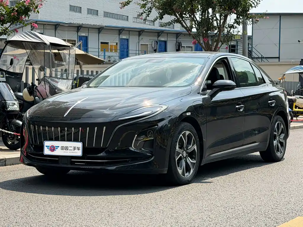 Hongqi Hongqi E-QM5