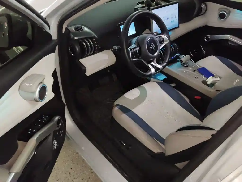 BYD Yuan Plus — миниатюра 17