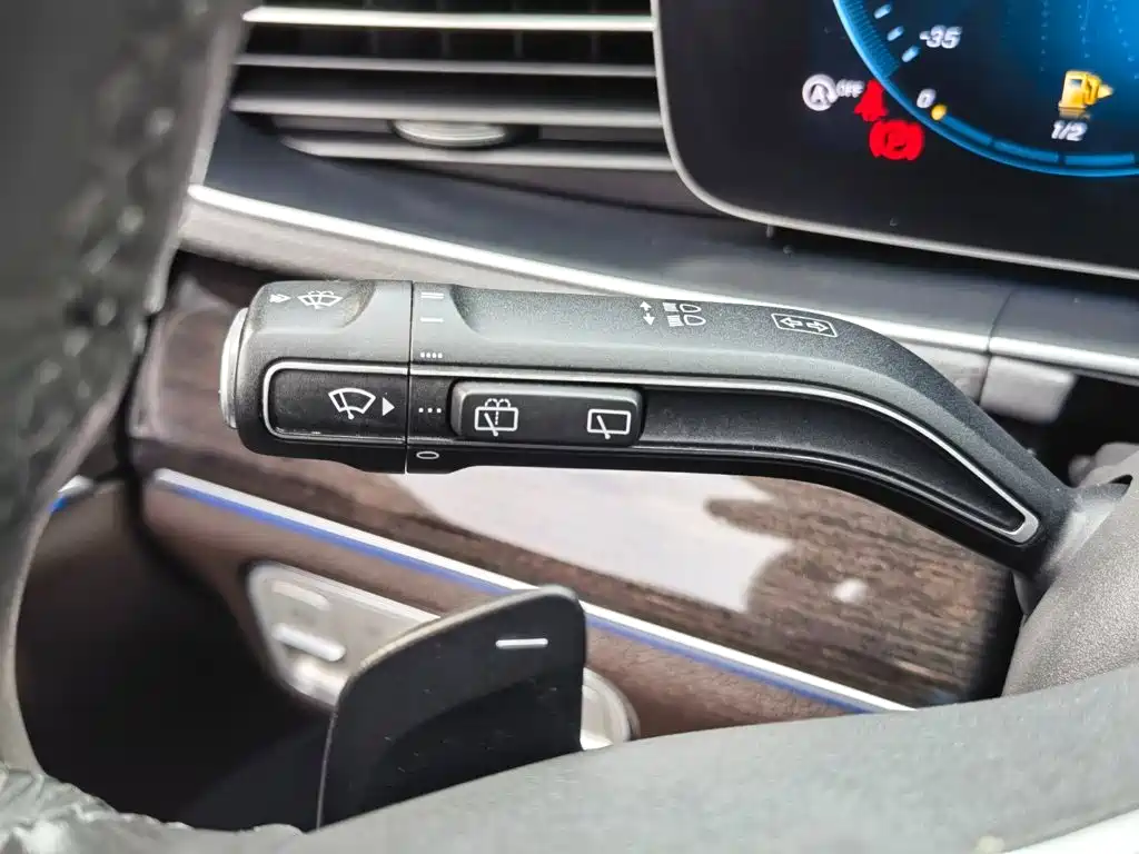 Mercedes-Benz GLE (Import) — миниатюра 33