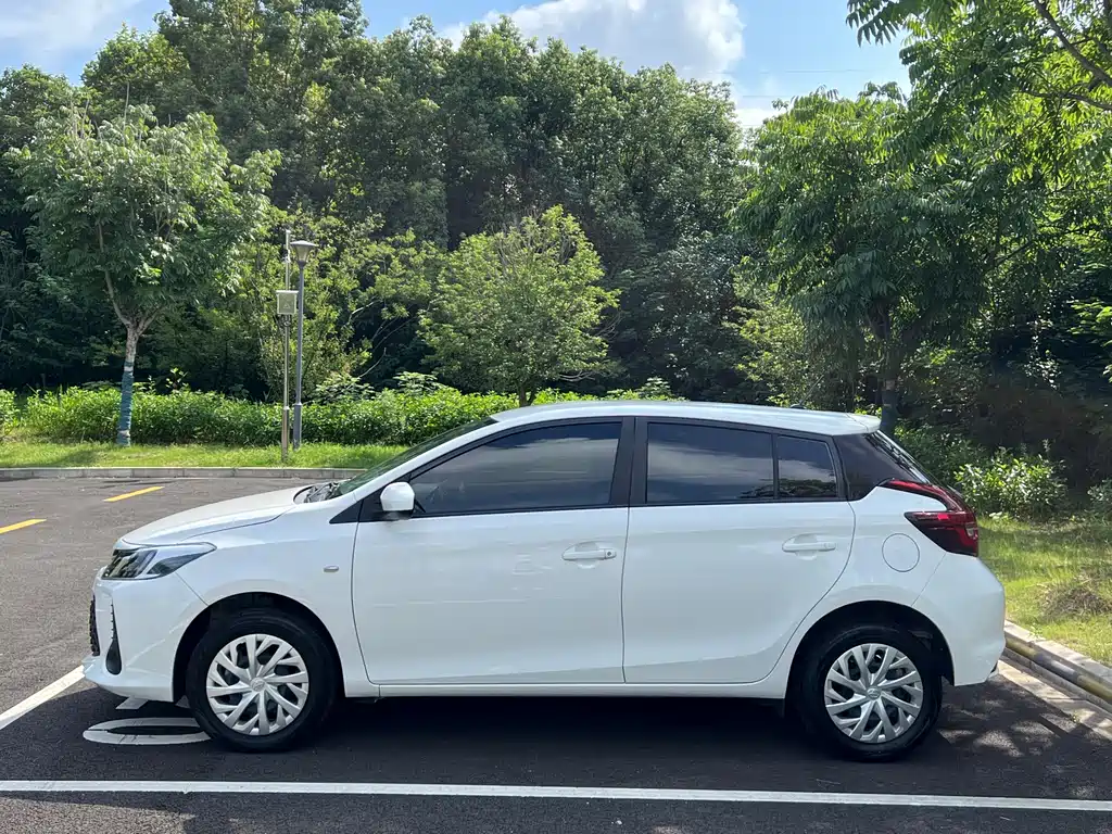 Toyota Vios FS — миниатюра 4