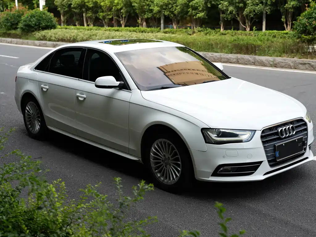 Audi A4L 2015 35 TFSI AT Comfort