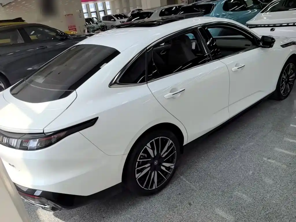 Changan Eado — миниатюра 7