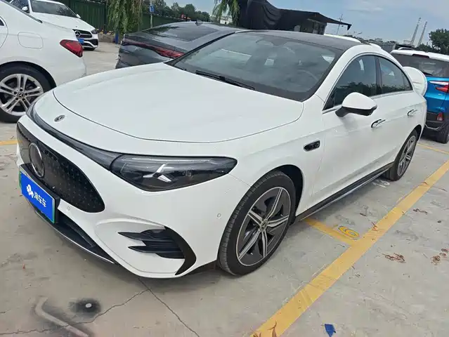 Mercedes-Benz CLA — фото 1