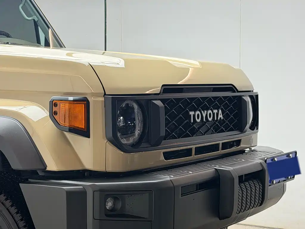 Toyota Land Cruiser — миниатюра 5