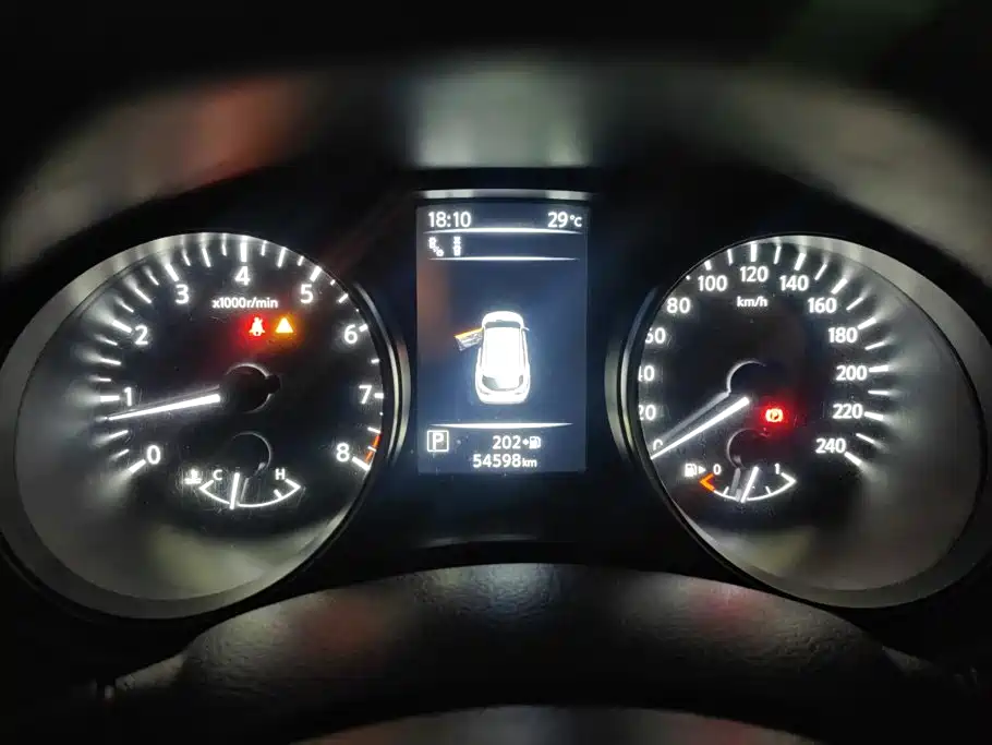 Nissan Qashqai — миниатюра 14
