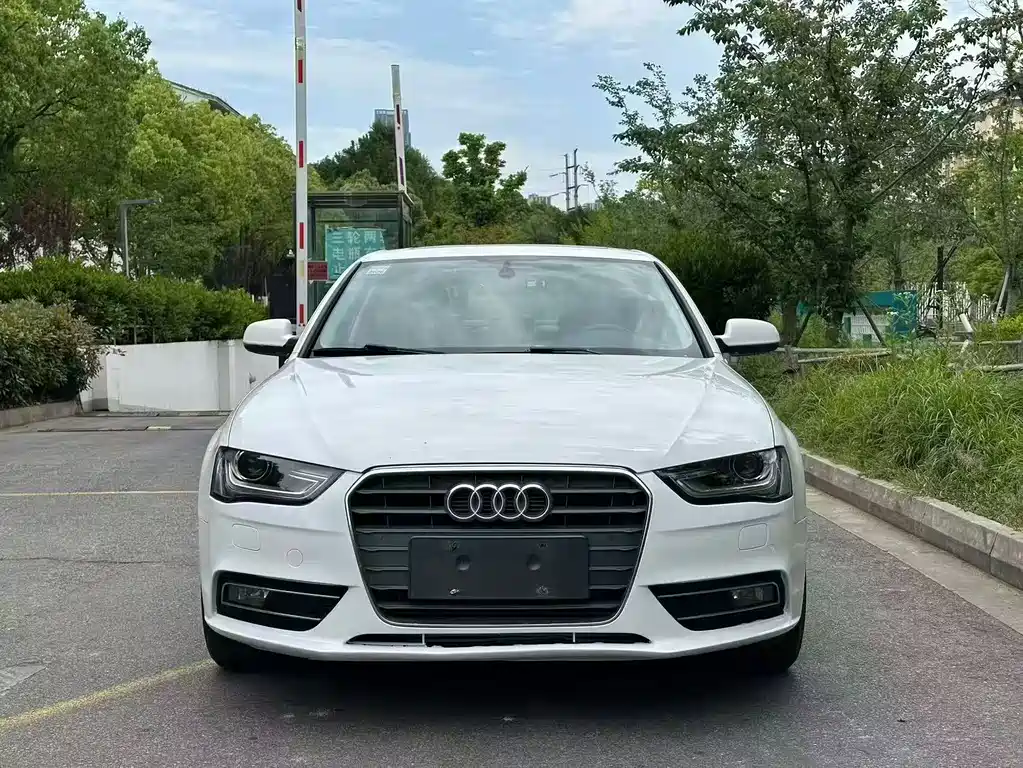 Audi A4L 2013 35 TFSI AT
