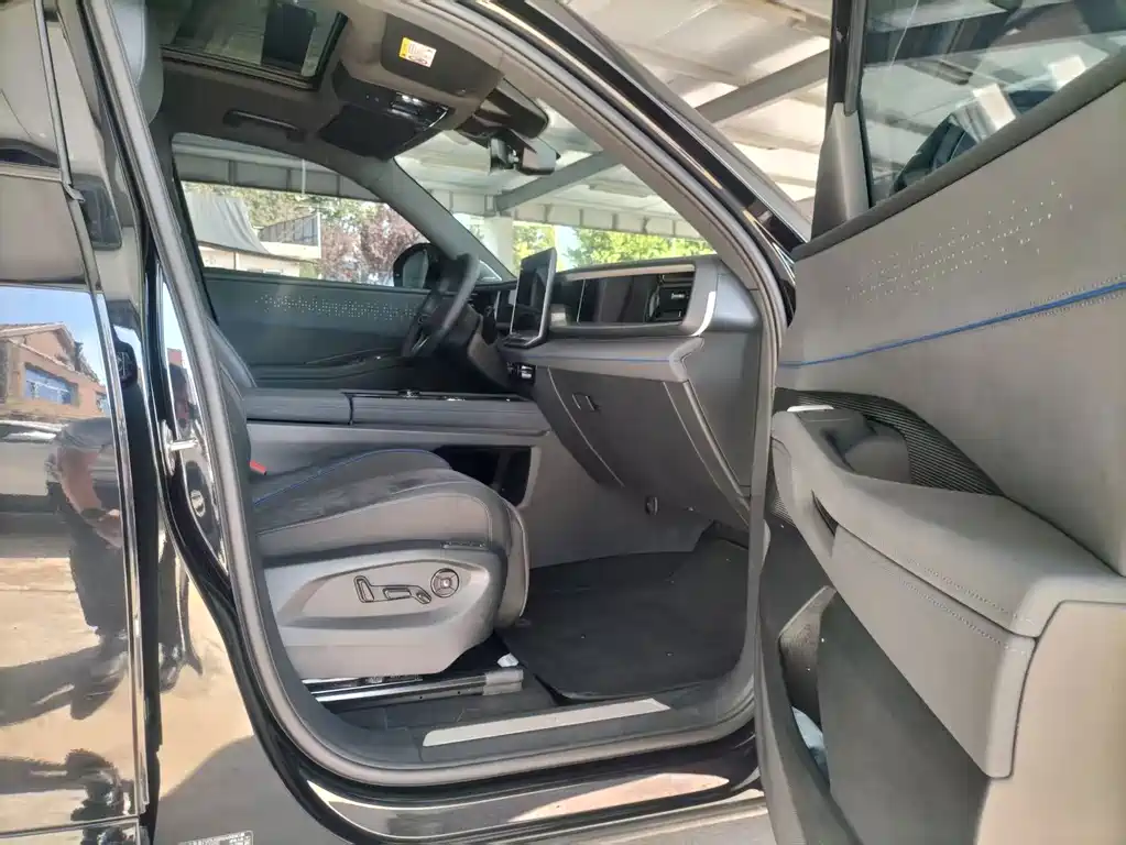Volkswagen Teramont — миниатюра 5