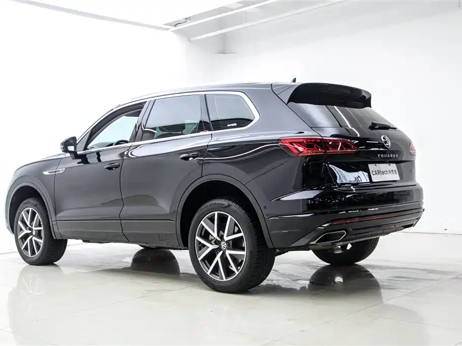 Volkswagen Touareg 2023 3.0TSI Sport