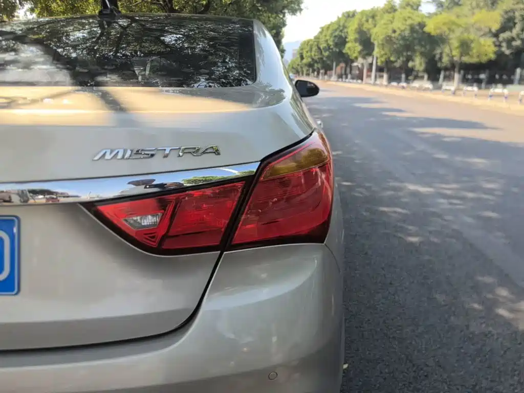 Hyundai Mistra — миниатюра 8