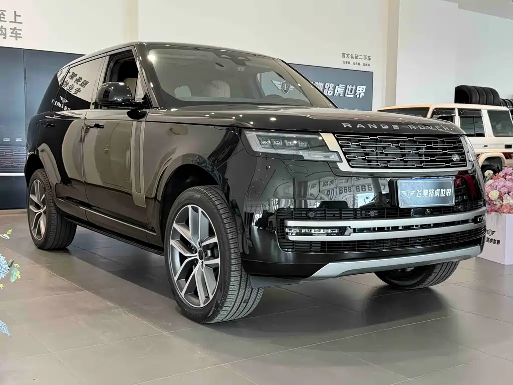 Land Rover Range Rover 2026 3.0 L6 400PS HSE