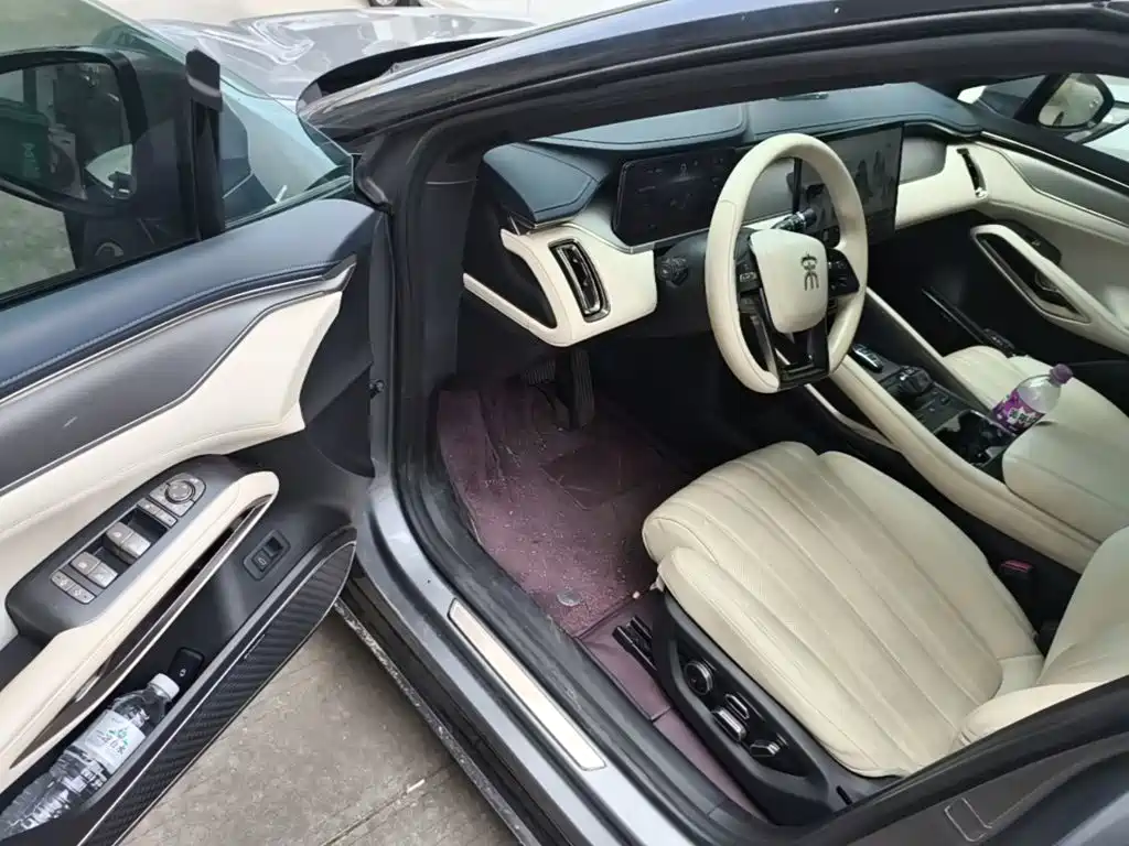 BYD L EV — миниатюра 16