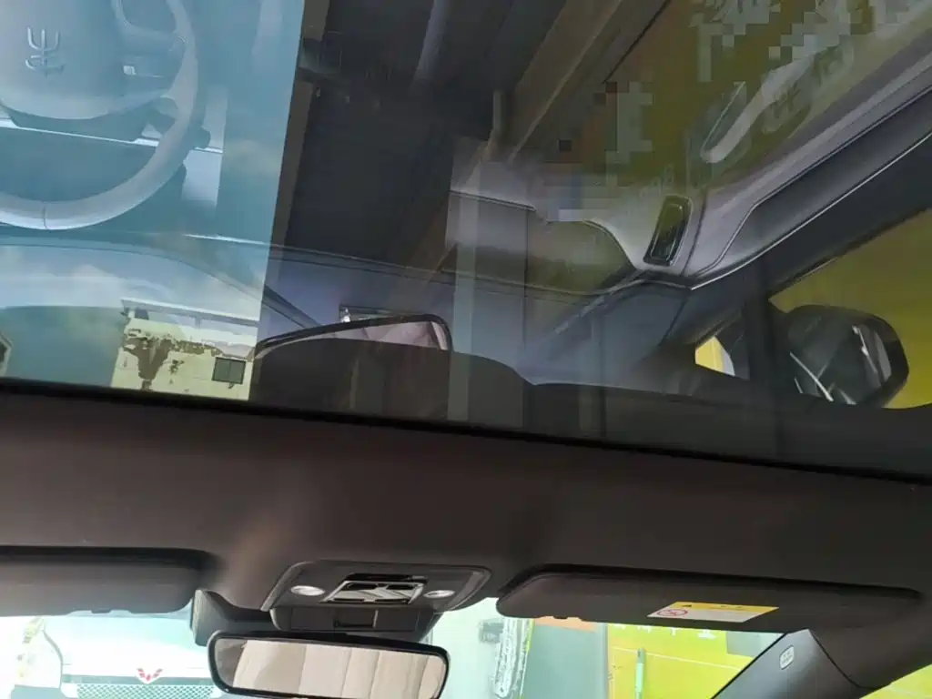 BYD L EV — миниатюра 18